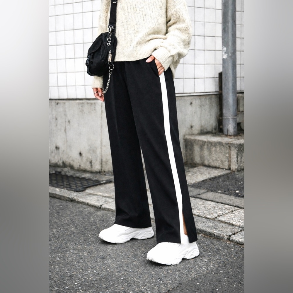 CHILL365 Japanese Streetwear Black and White Stripe Pants Sweatpants Small NWT